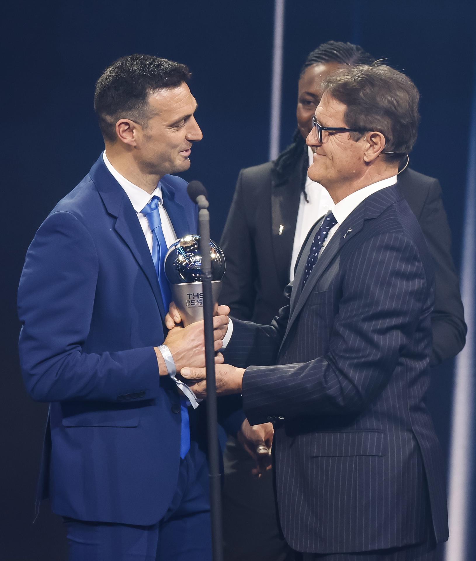 Scaloni, mejor entrenador del año para la FIFA