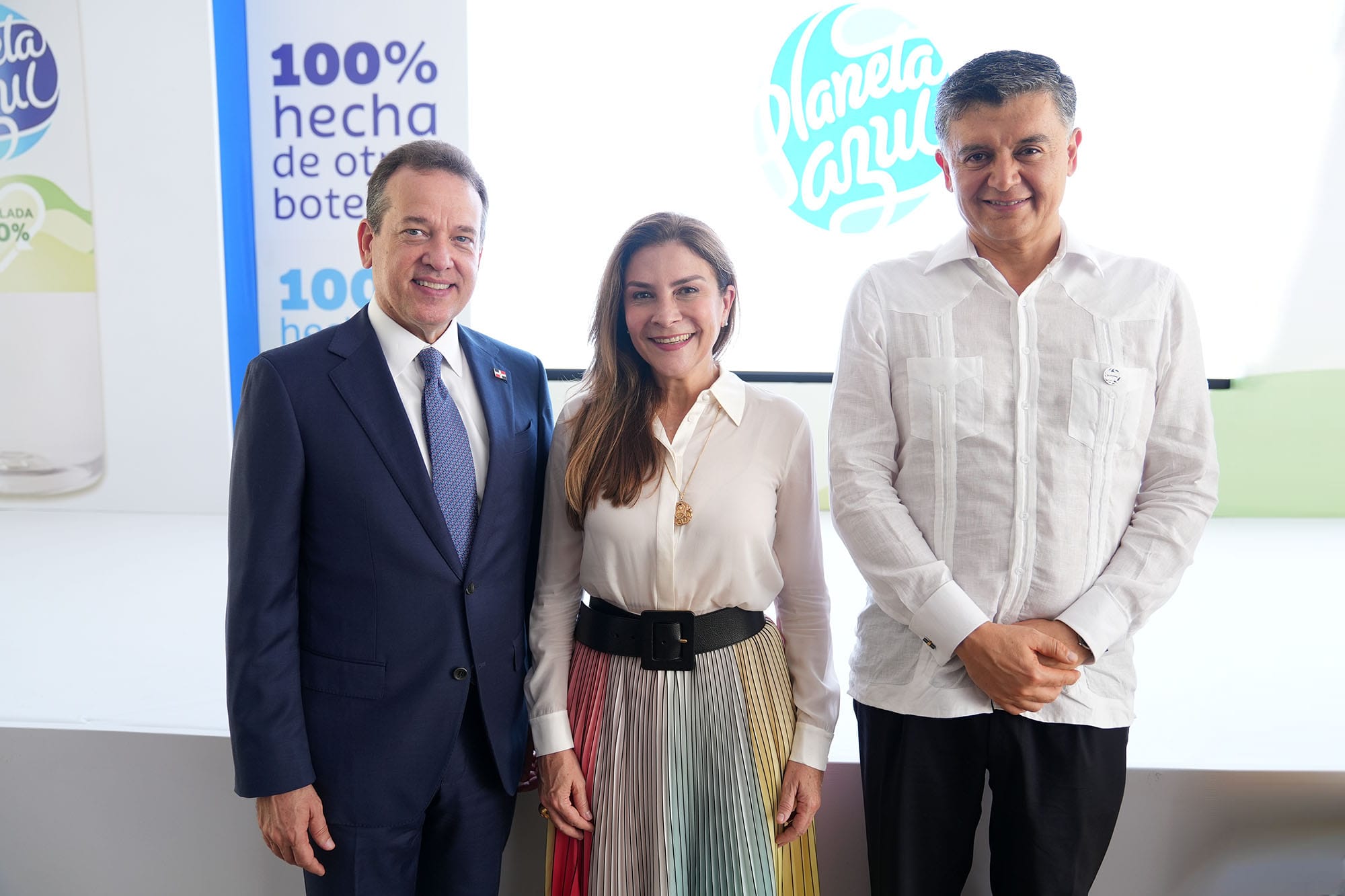 Ito Bisono, Carolina Mejia y Diego Freires