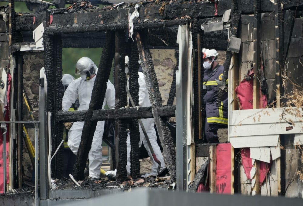 Francia: Nueve muertos y dos desaparecidos en el incendio de un albergue en Alsacia