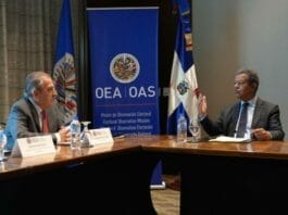 Leonel Fernández y Fuerza del Pueblo se Reúnen con Misión de la OEA en RD