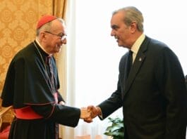 El papa Francisco recibe al Presidente Abinader en el Vaticano