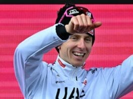 Tadej Pogacar: El Dominador del Giro de Italia con Mirada Puesta en el Tour