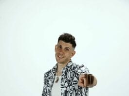 Rubén Alegría lanza su nuevo sencillo y vídeo musical '¿Por qué La Extraño?'