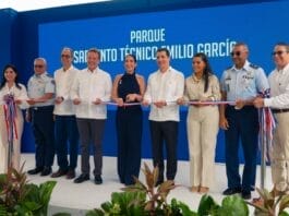 Popular, primera dama y MICM remozan parque Base Aérea de San Isidro