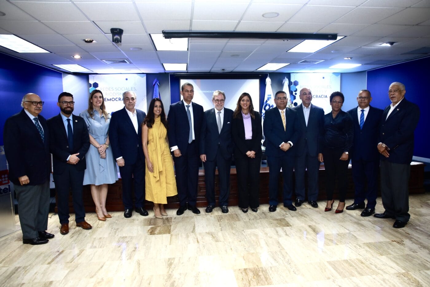 INDOTEL y UNIBE reúnen a comunidad periodística y académica en foro "Redes Sociales, Periodismo y Democracia"