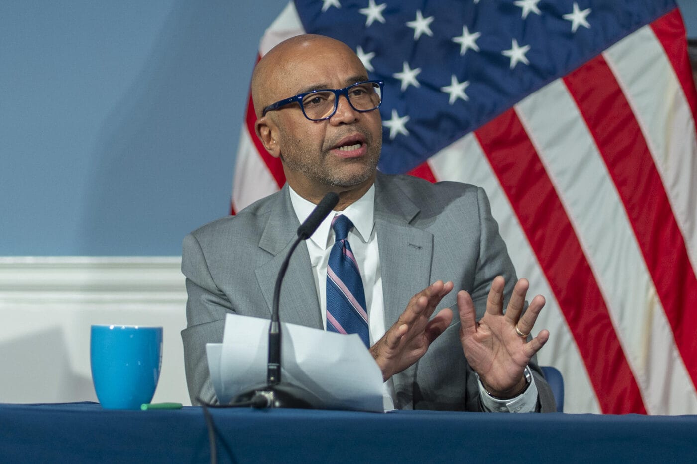 Adams a inmigrantes en Nueva York: "Vivan su vida sin miedo", pese a redadas del ICE bajo Trump
