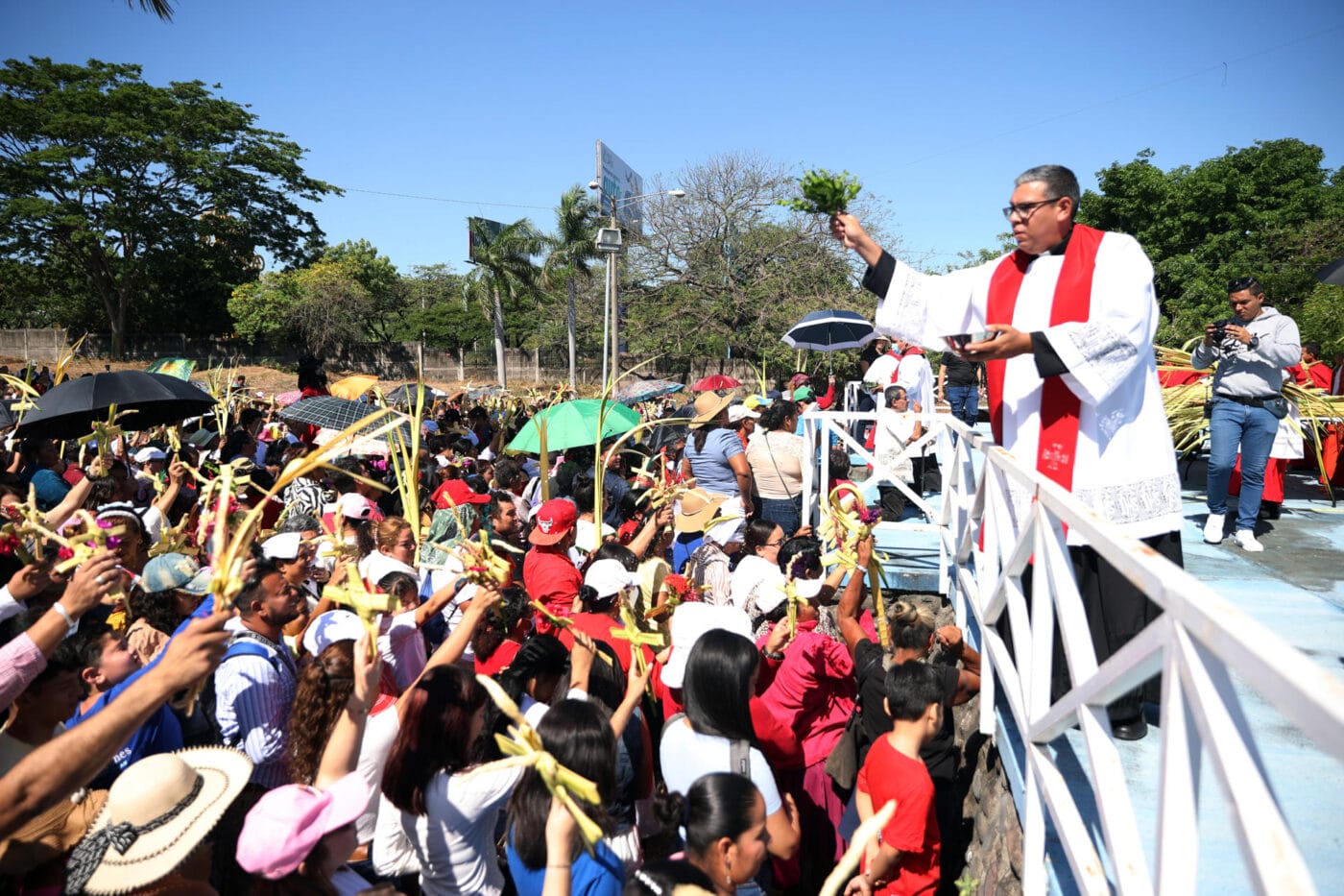 Con palmas y devoción, Nicaragua inicia la Semana Santa con la Procesión del Triunfo